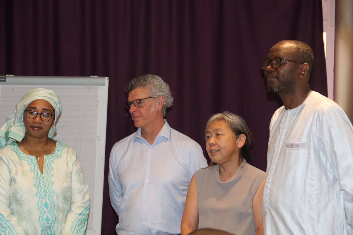 FAOSenegal's tweet photo. 📍Dakar🗓️26 au 28 juin 

1⃣5⃣ agents de labo &amp; vétérinaires venant de l'Afrique🇧🇯  🇧🇫 🇨🇲🇨🇮 🇬🇳 🇲🇱 🇳🇪🇨🇩 🇸🇳 formés sur le Transport des substances infectieuses selon la réglementation #IATA dans le cadre du projet de la @FAO #GHSA dans la lutte contre les zoonoses 

#FAO_ECTAD https://t.co/uyPrULP3JV