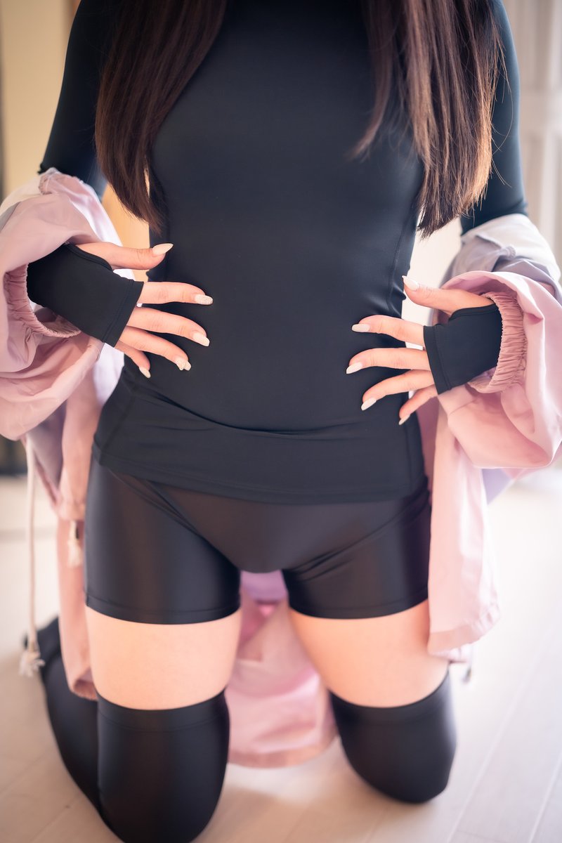 【イベント告知】
6月30日のぴたけっとにぴっちり堂で参加します。
場所はE-1。

今回はのなめさんをモデルに自然光で黒インナーを撮りまして。
20Pの本+写真データ+おまけの動画。
という内容になっています。

会場にお越しの際は是非寄っていただければと思います。 