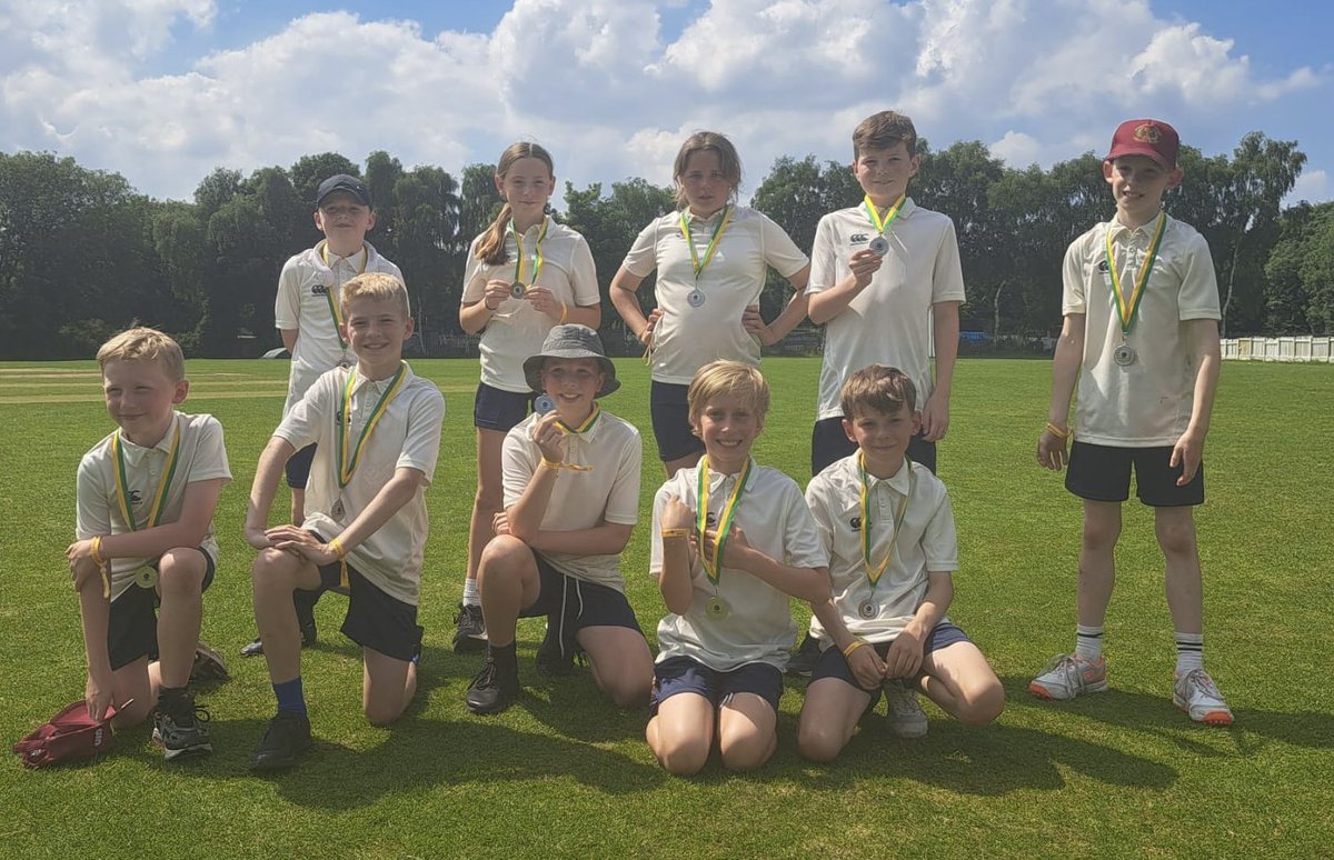 Cricket4Schools's tweet photo. Congratulations to St Werburghs for winning the @Chance2Shine year 5/6 Dynamos cricket competition yesterday. Also congratulations to St Margaret’s for finishing as runners up 🏏 @StaffsCricket https://t.co/zXsPFoHOPw