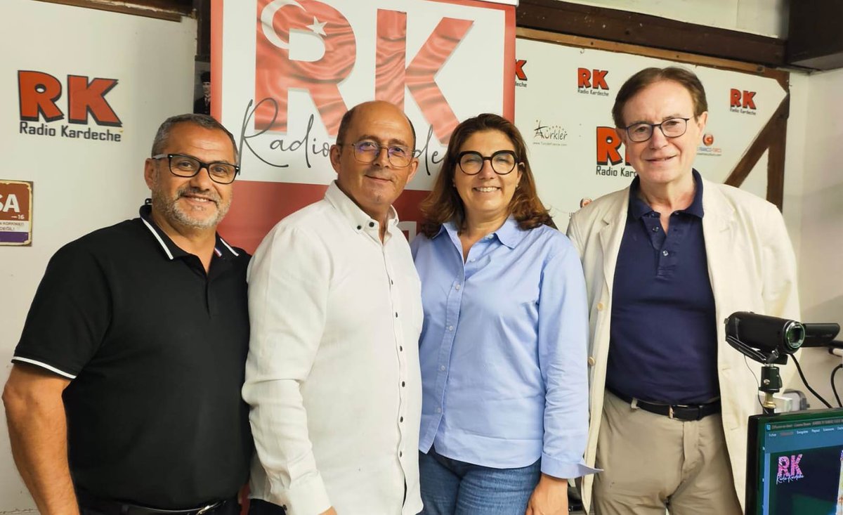 Roitman93's tweet photo. Hier soir au micro @RadioKardeche pour présenter le programme @HorizonsLeParti

C'est un scrutin crucial pour l'avenir de notre pays, et nous avons besoin de députés pour porter la voix du peuple.

Ensemble pour la République dans la 12e circonscription de #SeineSaintDenis https://t.co/HIrbPxawgD