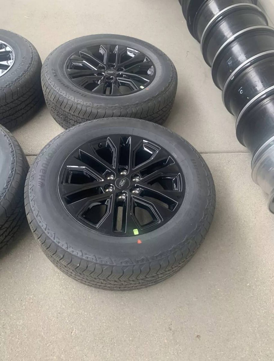20" Ford F150 Expedition Factory OEM Wheels Rims  Tires  WITH SENSOR 2024 GLOSS asking $1500 shipped. Kindly message me if you’re interested in purchasing it.