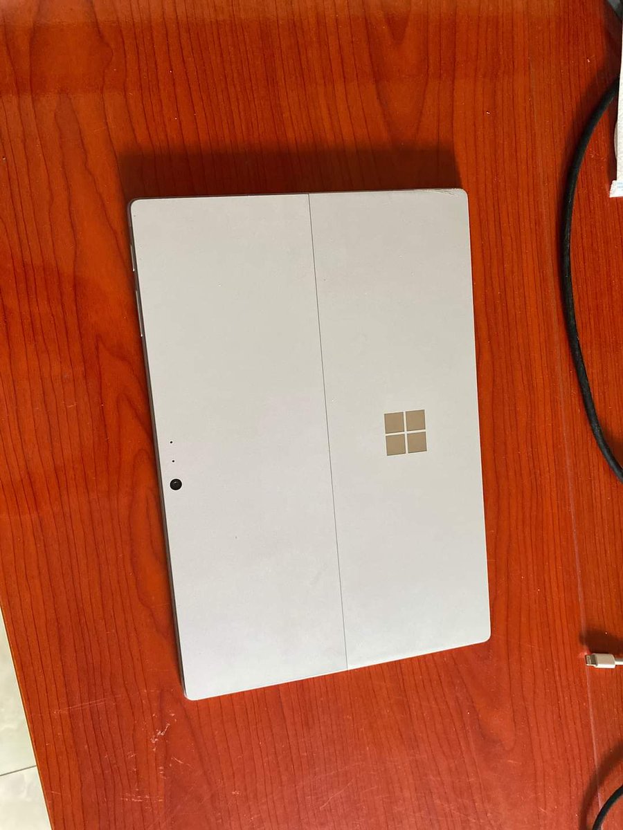 KeGadgets's tweet image. Microsoft Surface Pro 5 Intel Core i7 7th Generation 8GB RAM 128gbGB SSD 12.3 Inch PixelSense Touchscreen Display

price;ksh 33000

☎️ 0746152231
📍HH TOWERS, 5th Floor, Shop 505

#microsoftpro_5 #microsoft_surface #microsoft_laptop #yesgadgets