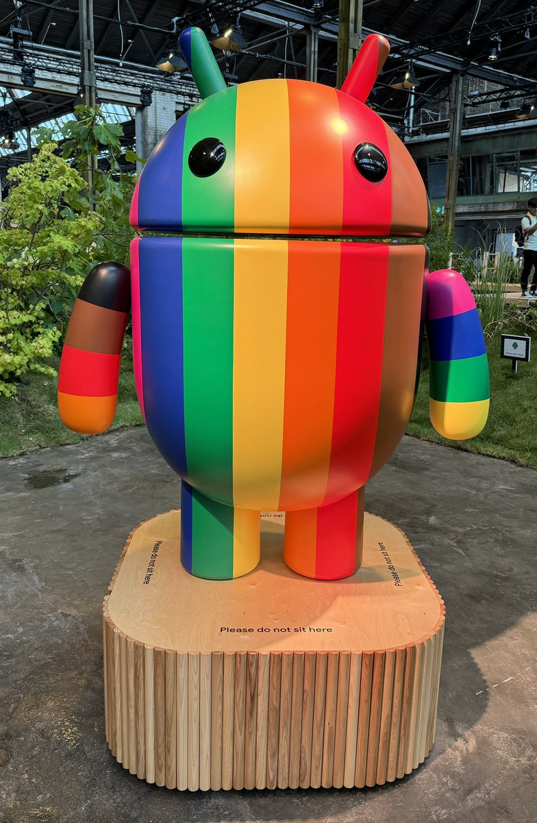 CaroleOlinger's tweet photo. Absolutely loving #GoogleIOConnect in Berlin! Once again, theyโve set the bar high for event organization: fantastic venue, seamless setup, diverse attendees and speakers, top-notch #accessibility, and delicious food. Thrilled to be here representing #TeamYoast!
#DEIB #Google @yoast #YoastSEO