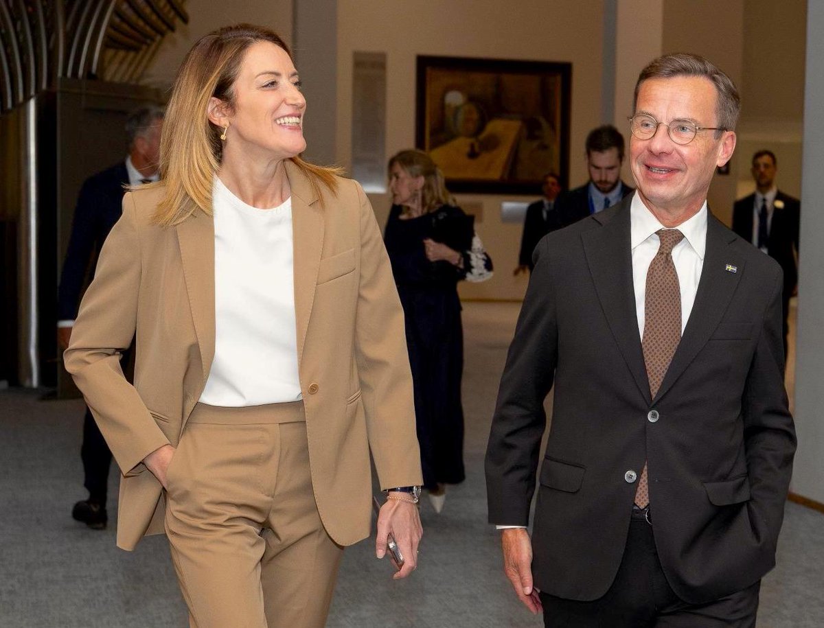 Very happy to welcome <a href="/SwedishPM/">Ulf Kristersson</a> Ulf Kristersson to <a href="/Europarl_EN/">European Parliament</a> this morning.

As we strengthen our cooperation with Ukraine, I thank you for your leadership for a safer and more secure Europe 🇪🇺🇸🇪