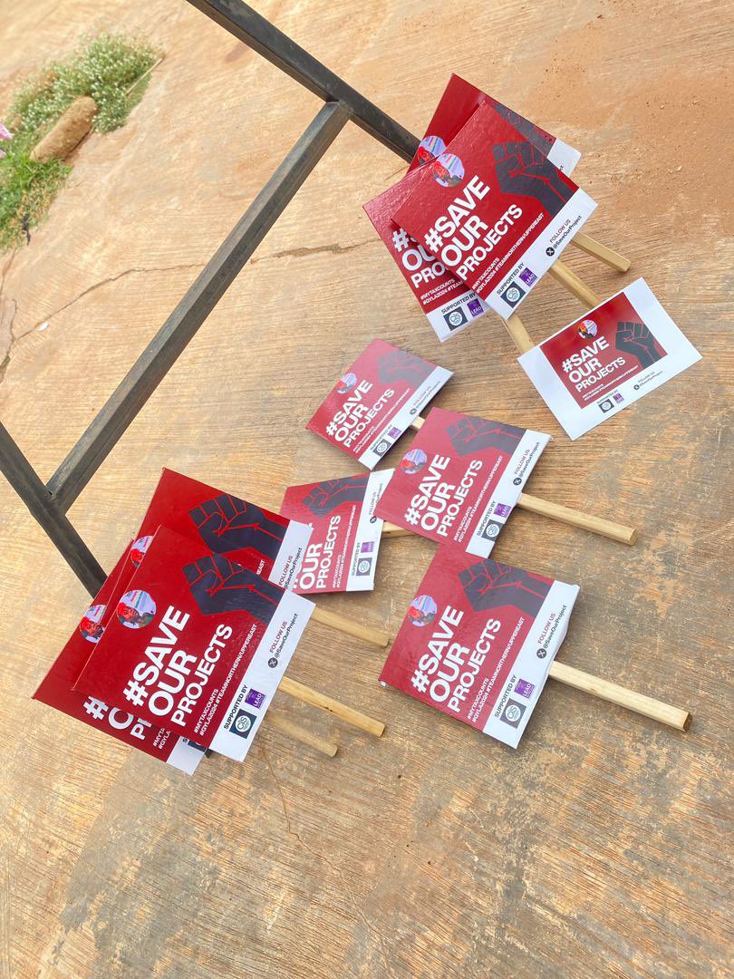 Youth leaders from the Ghana Youth Leadership Academy (GYLA) are urging the Government to complete the delayed E-blocks at Paga SHS. Over 1,000 students are at risk due to the unfinished building. #SaveOurProjects #Ghana #Education