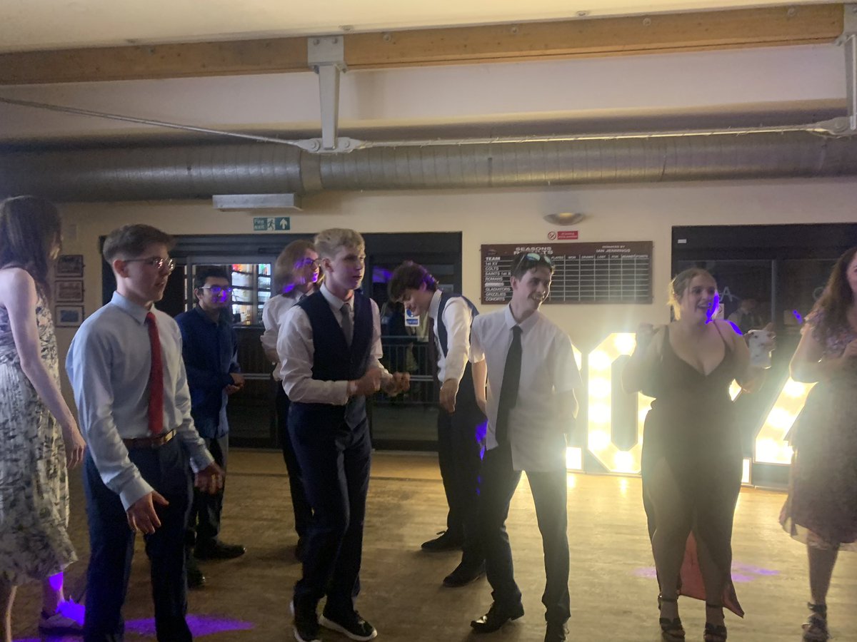 SRA_SixthForm (@sra_sixthform) on Twitter photo A fabulous evening was had by all last night as we celebrated the Y13s completing their time at SRA with a evening at OAs. They all looked amazing and had a great time 💃🏻🪩Thank you <a href="/SamuelRyder_PTA/">Samuel Ryder PTA</a> for contributing to their celebration- they really appreciated the kind gesture. A fabulous evening was had by all last night as we celebrated the Y13s completing their time at SRA with a evening at OAs. They all looked amazing and had a great time 💃🏻🪩Thank you <a href="/SamuelRyder_PTA/">Samuel Ryder PTA</a> for contributing to their celebration- they really appreciated the kind gesture.