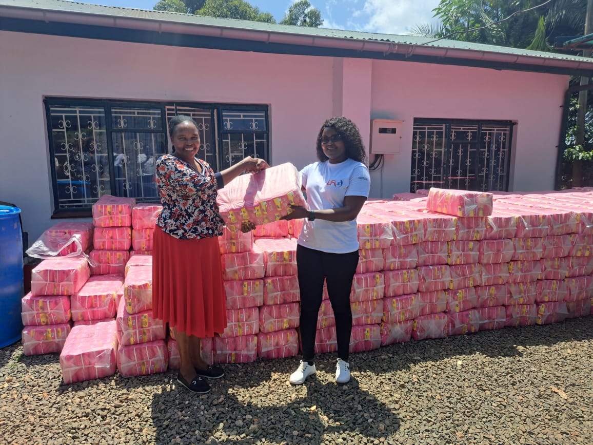 EPK donated over 960 sanitary towels to Living For Others a Community Based Organization. The CBO visited Chepterit primary and Tilalwa primary, where they carried out menstrual health and hygiene talks and distributed the sanitary towels.

#SDG3 #SDG5 #EasternProduceKenya #EPK