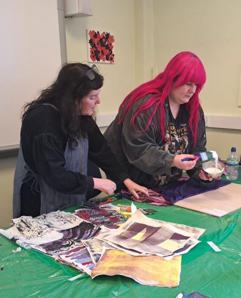 BetterLivesDG's tweet photo. 👕 A couple our young people at Team Stranraer have had the pleasure of working with the lovely Morag from Upland.

She has been working with them on designing their own fabric using a screen printing method. 

#BetterLivesPartnership #TeamStranraer https://t.co/soKQkGaV39