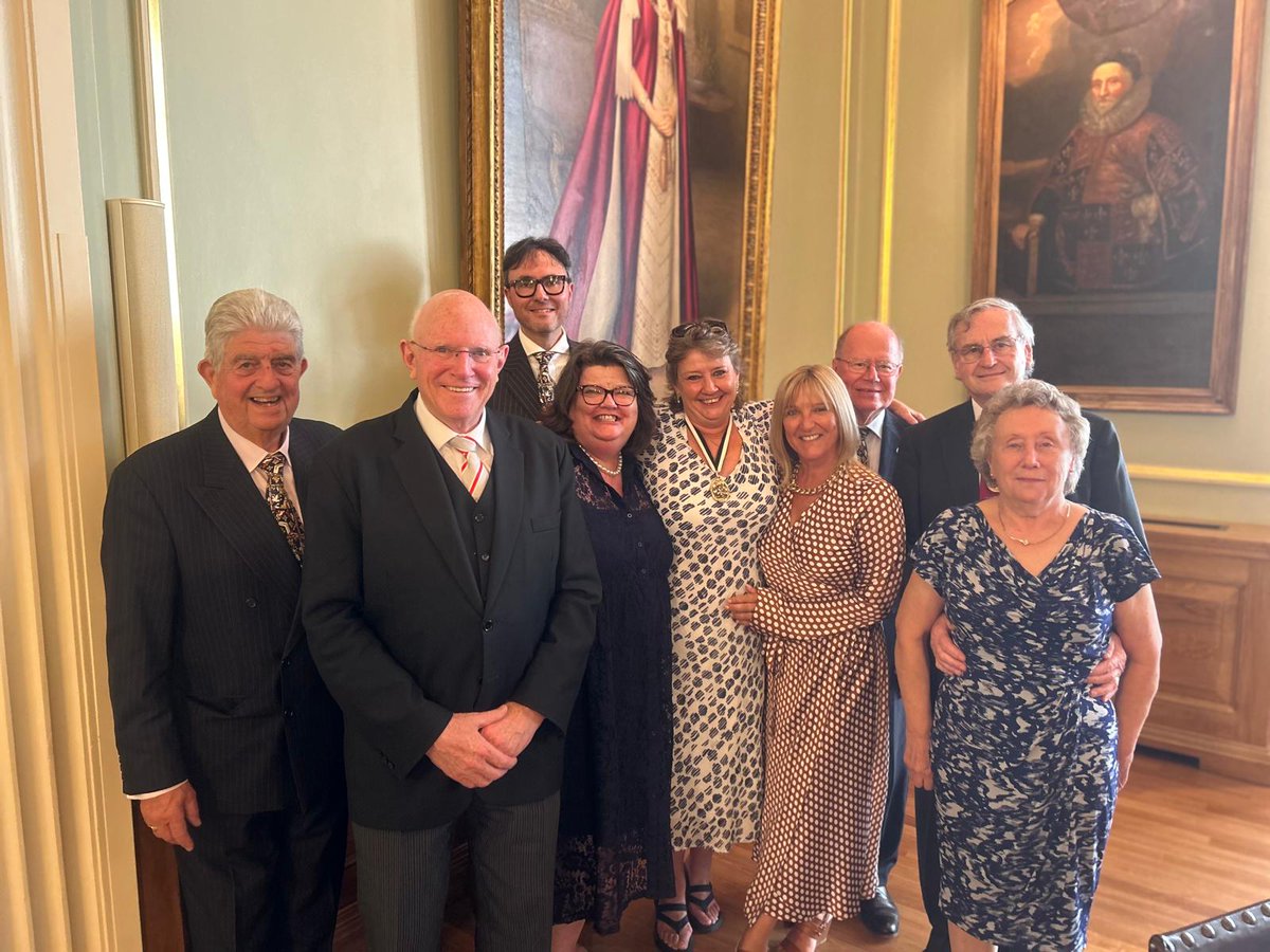 This week saw Past Masters, Court Assistants and Liverymen attend City Common Hall for the election of Sheriffs. Attendees were later hosted for lunch by The Worshipful Company of Painter-Stainers. #livery #cityoflondon #stonemasonry