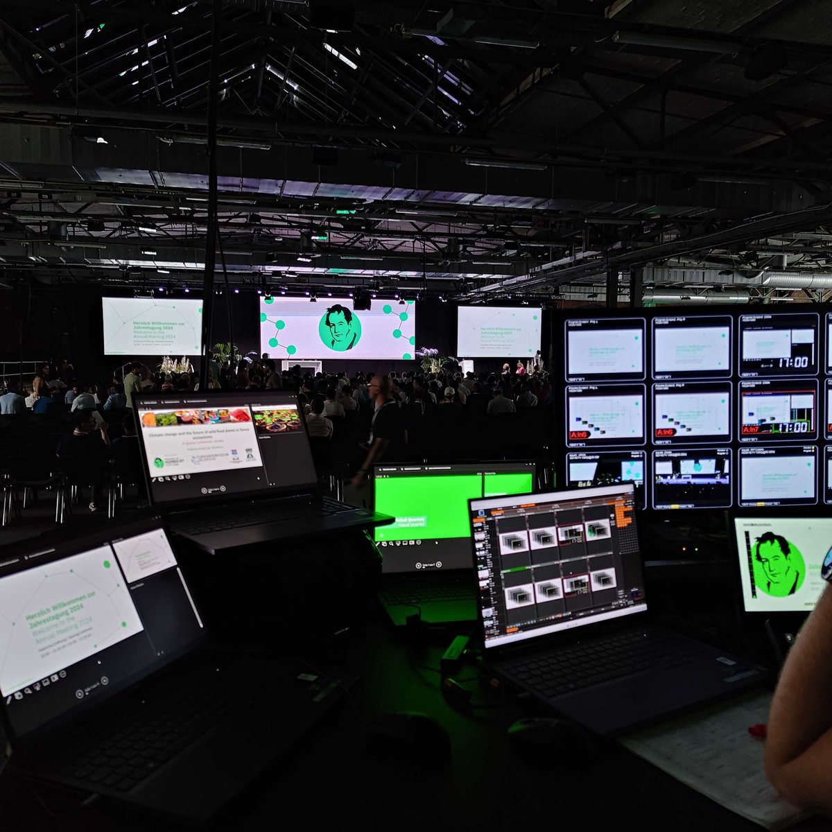 Wissenschaft kommunizieren. tweet media