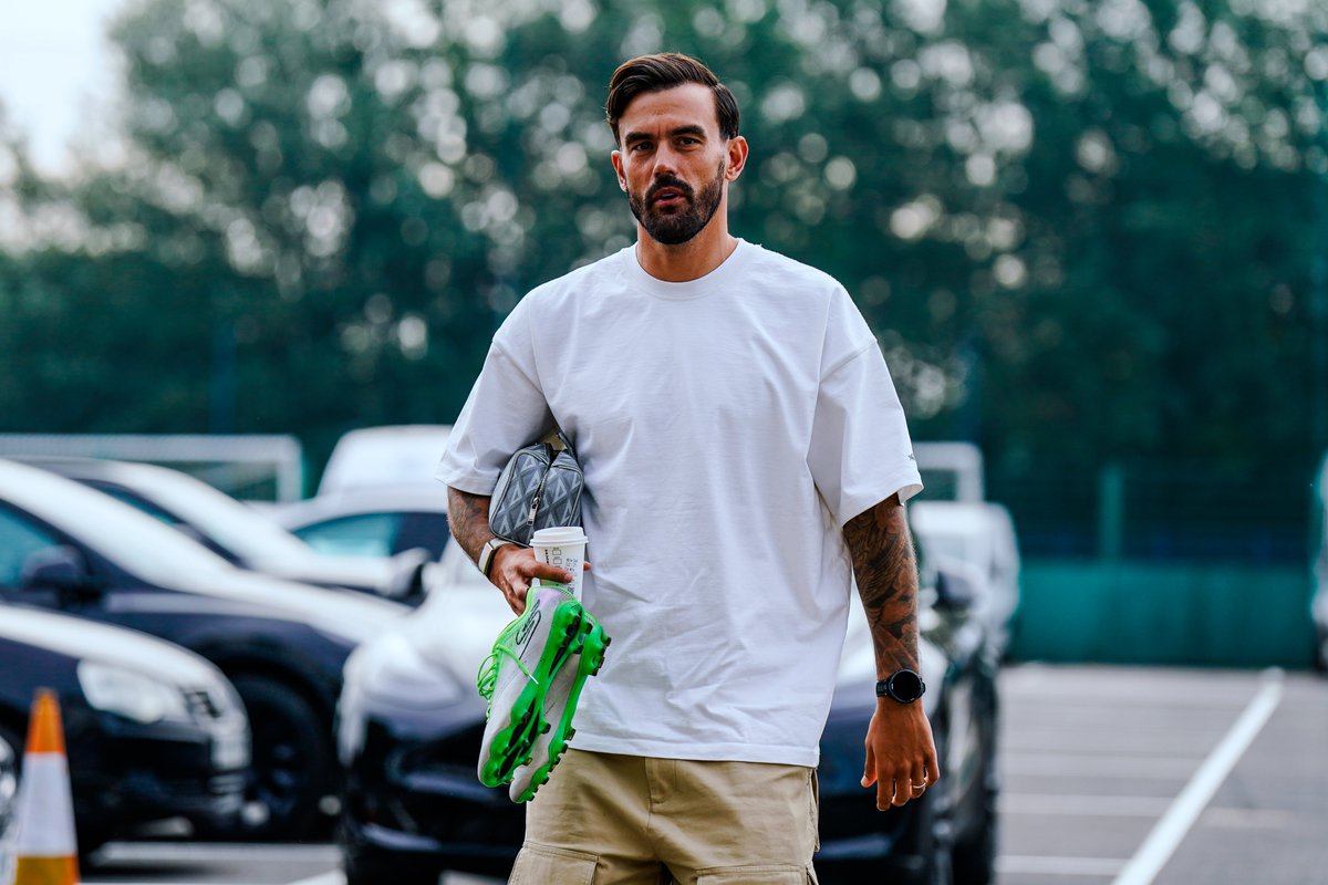 Portsmouth FC tweet media