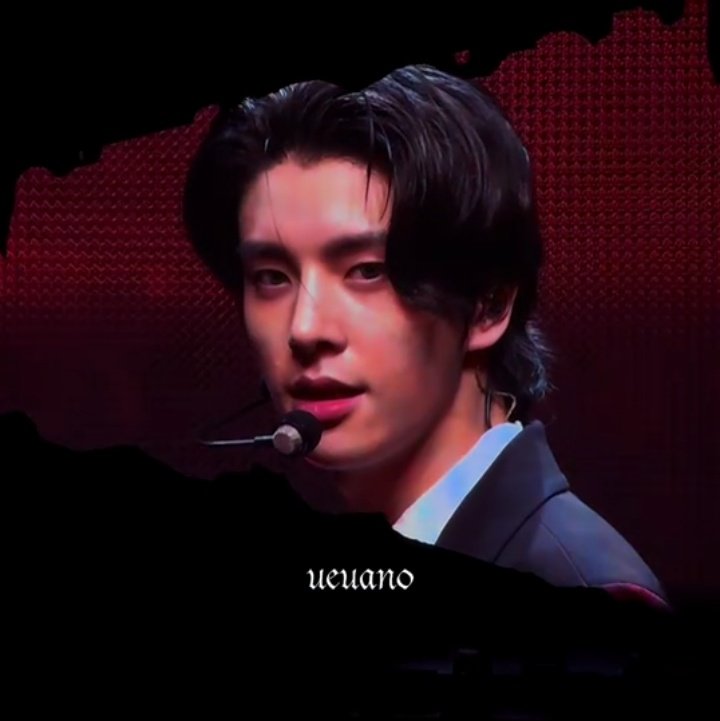 PUPPYJ4KEY's tweet photo. jake always looks unreal in the big screen https://t.co/K5xC2c943D