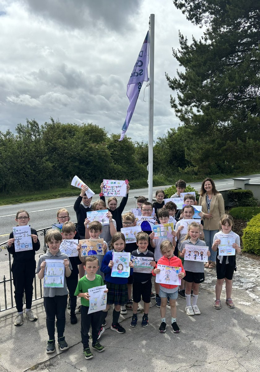 tubberclarens's tweet photo. A selection of pupils with their “I’m a Changemaker” posters under our new @DCUCMS flag. @MichelleMcArdle https://t.co/QxnFDBaMSq