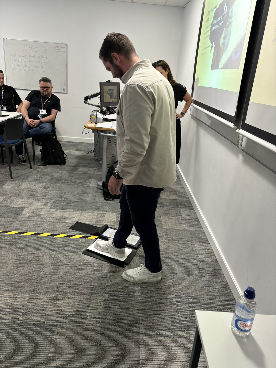 QED Cardiff Met Caerdydd tweet media