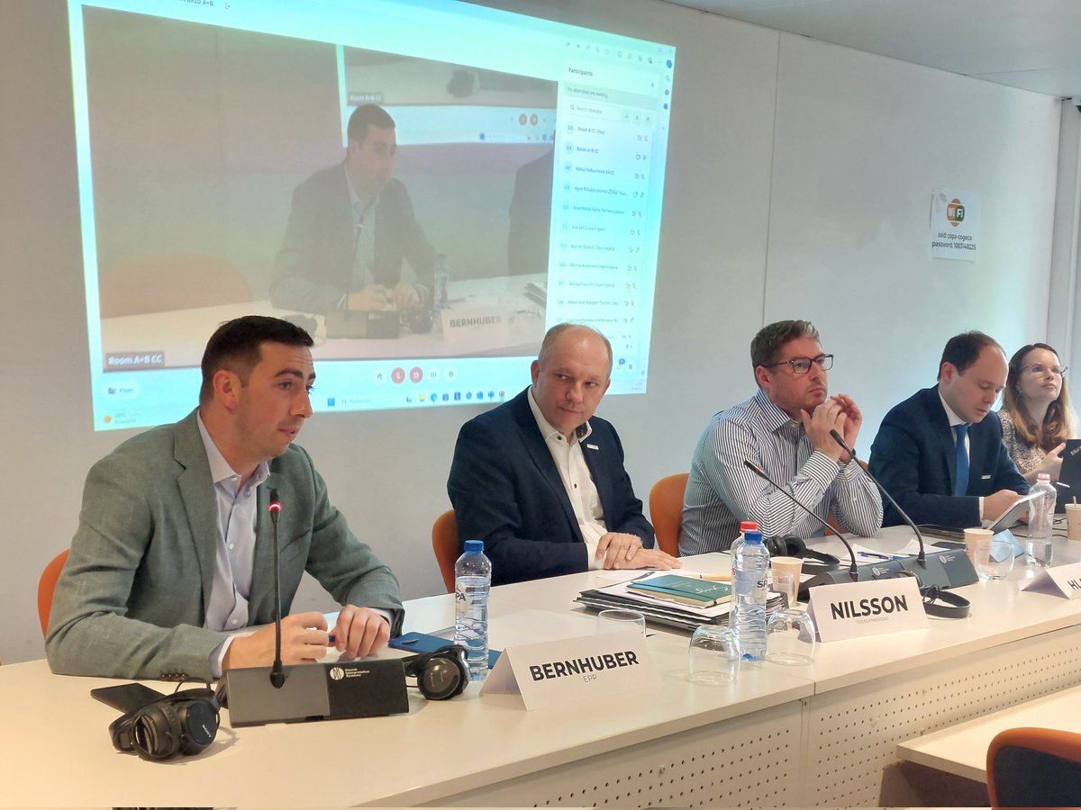COPACOGECA's tweet photo. We are happy to welcome reelected MEPs Bernhuber & @HlavacekEu to our Praesidium for a discussion on the prospects for agriculture in next @Europarl_EN 🇪🇺👨🌾
Both agree on the need of strong @EUAgri Commissioner and stronger dialogue with and support for the farming community. 👍 https://t.co/yohZAZrfMt
