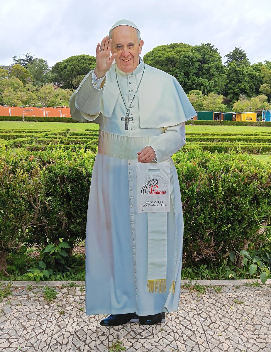 Recently returned from the @Lisbonbookfair. Book-fair in a park. No, really. Surprising who you bump into....#popefrancis #lisbon #books