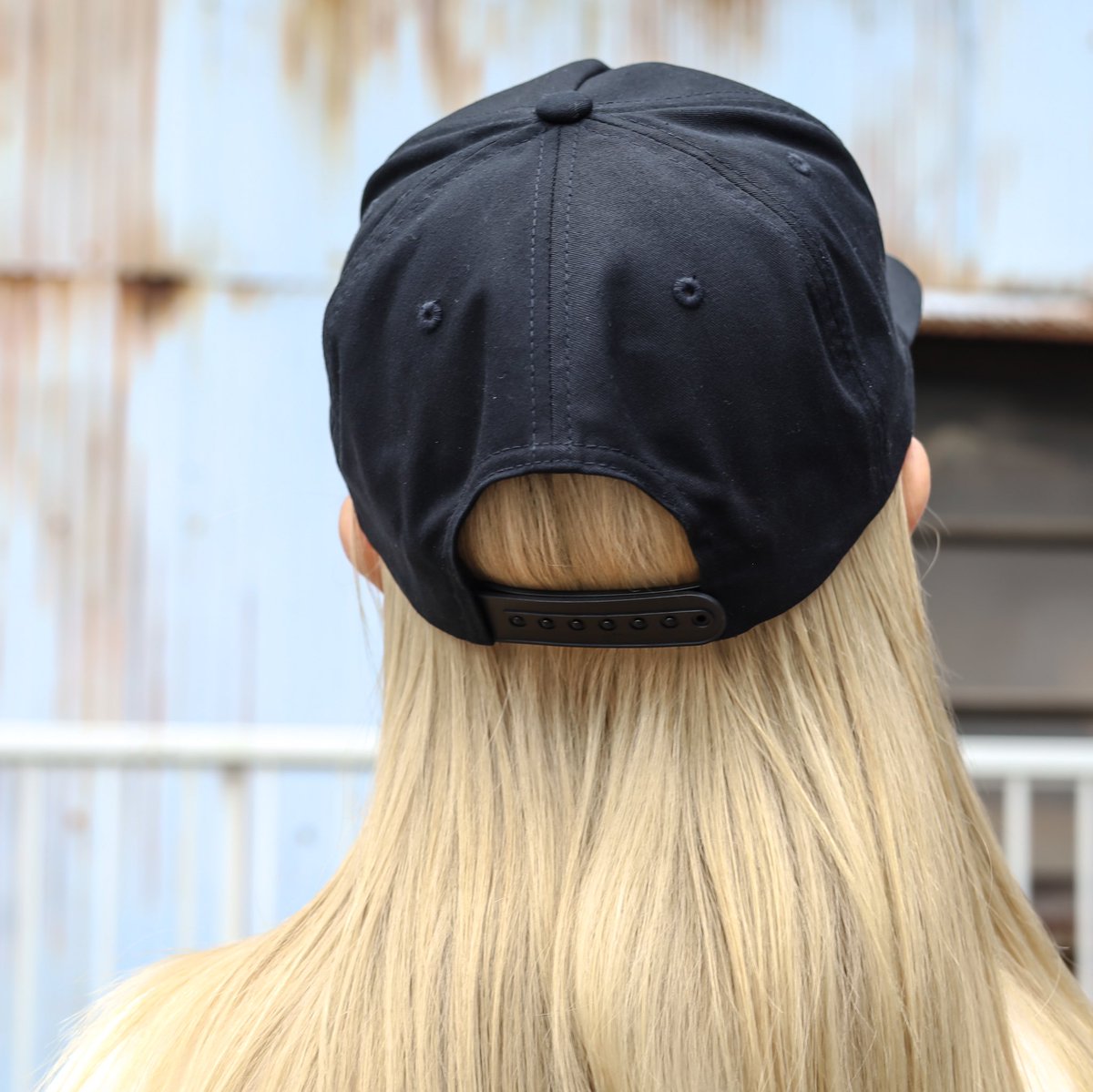 Feelin_osaka's tweet image. 【THRASHER X ANTIHERO】MAG BANNER SNAPBACK CAP (BLACK)
feelin-osaka.com/products/thras…
定番と定番の組み合わせがたまらないコラボグラフィック。
黒ボディにグレープリントで無骨な印象のSNAPBACK CAP。
#thrasher #thrashermagazine #antihero #antiheroskateboards #feelinosaka #feelin #osaka