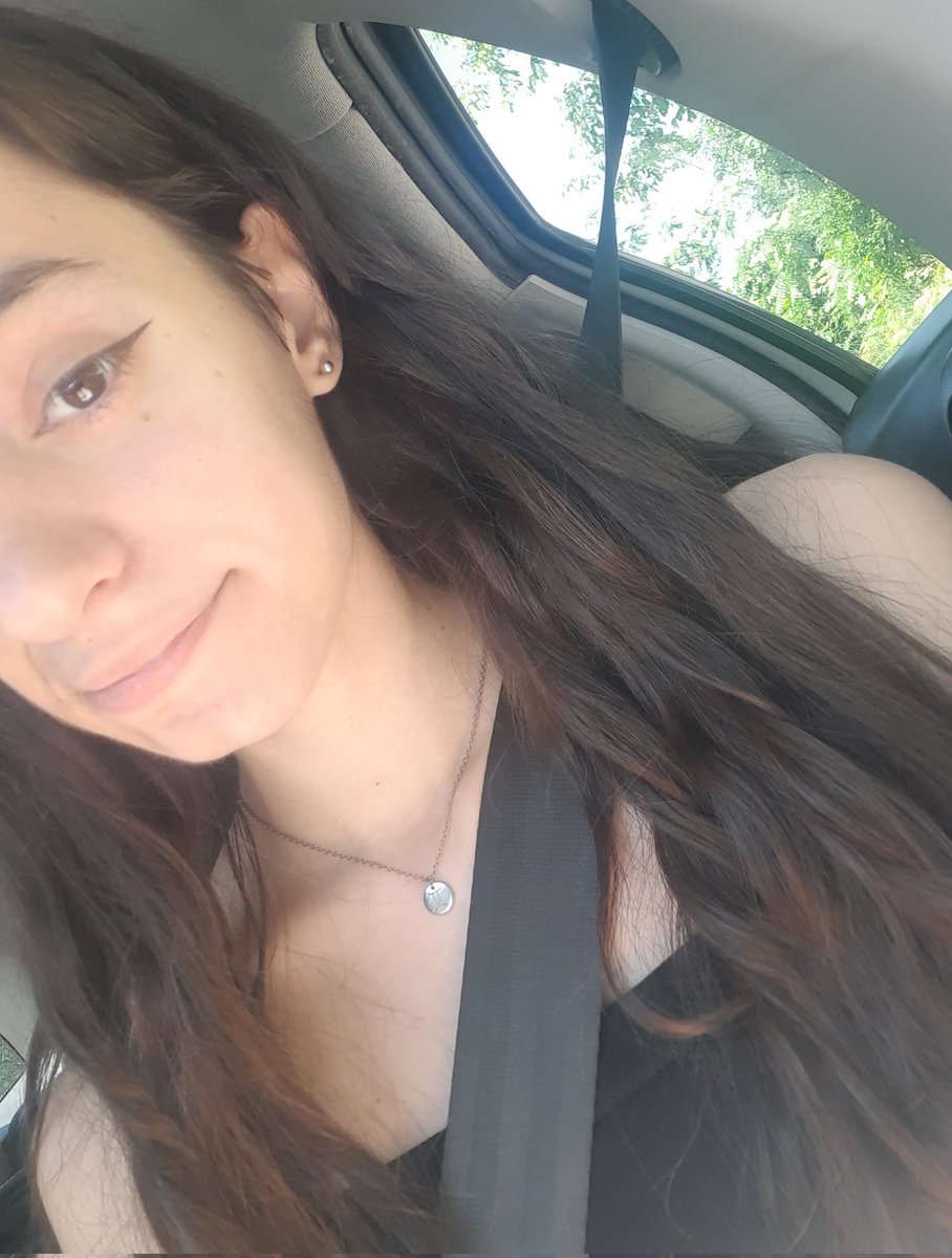 daiana 🌻 from4 today!!! tweet media