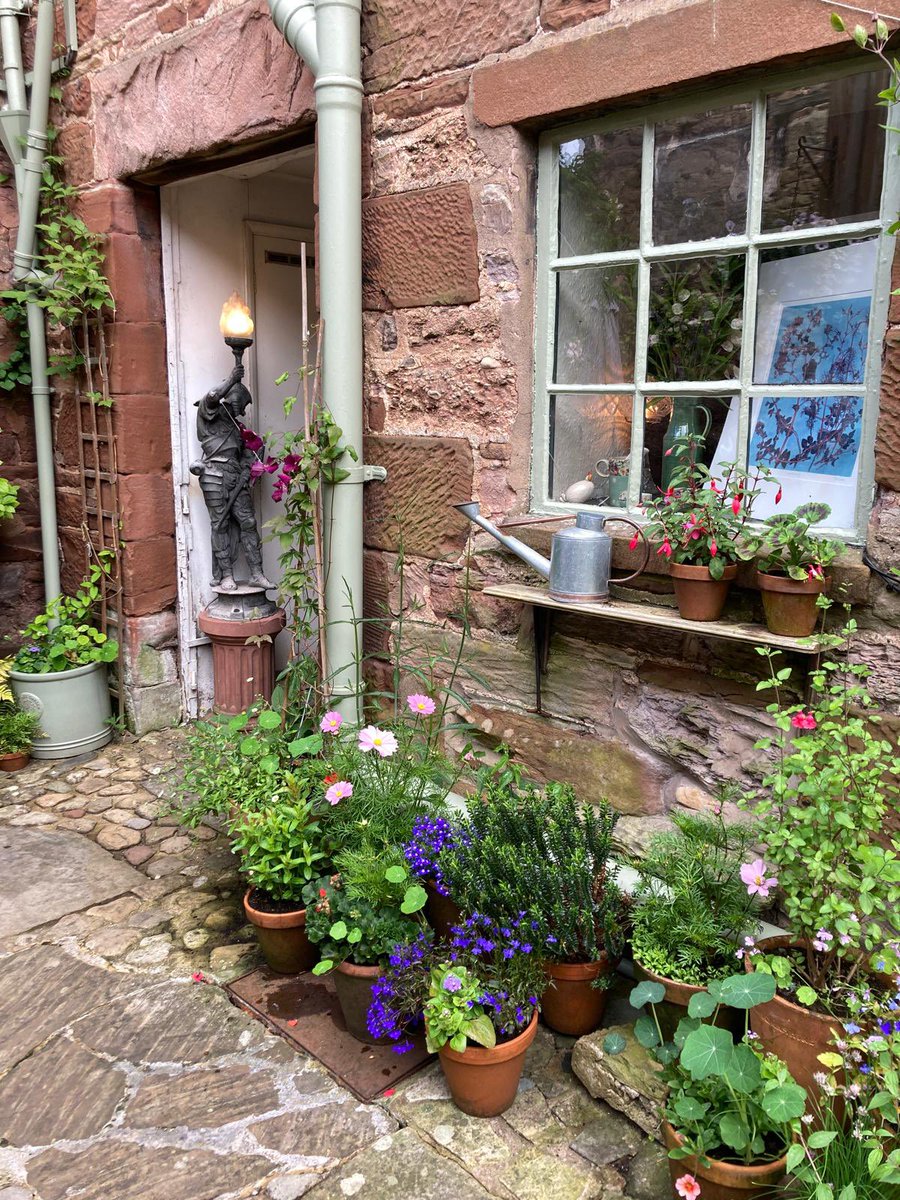 Courtyard Gallery tweet media