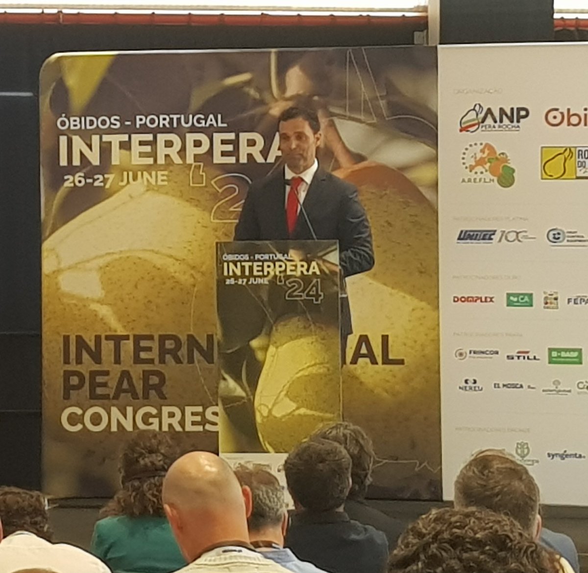 Interpera tweet media