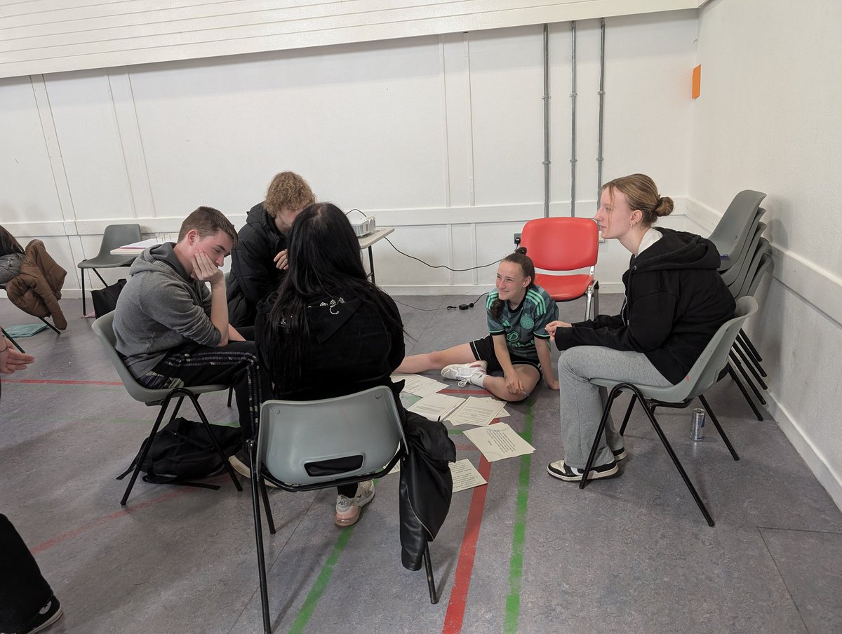MISSElliott8's tweet photo. Day 2 of MVP training is in full swing with our pupils planning out their sessions. Incredibly proud of this fantastic bunch. Showing excellent leadership and group skills. @northfieldaca https://t.co/vvb79lb9Up