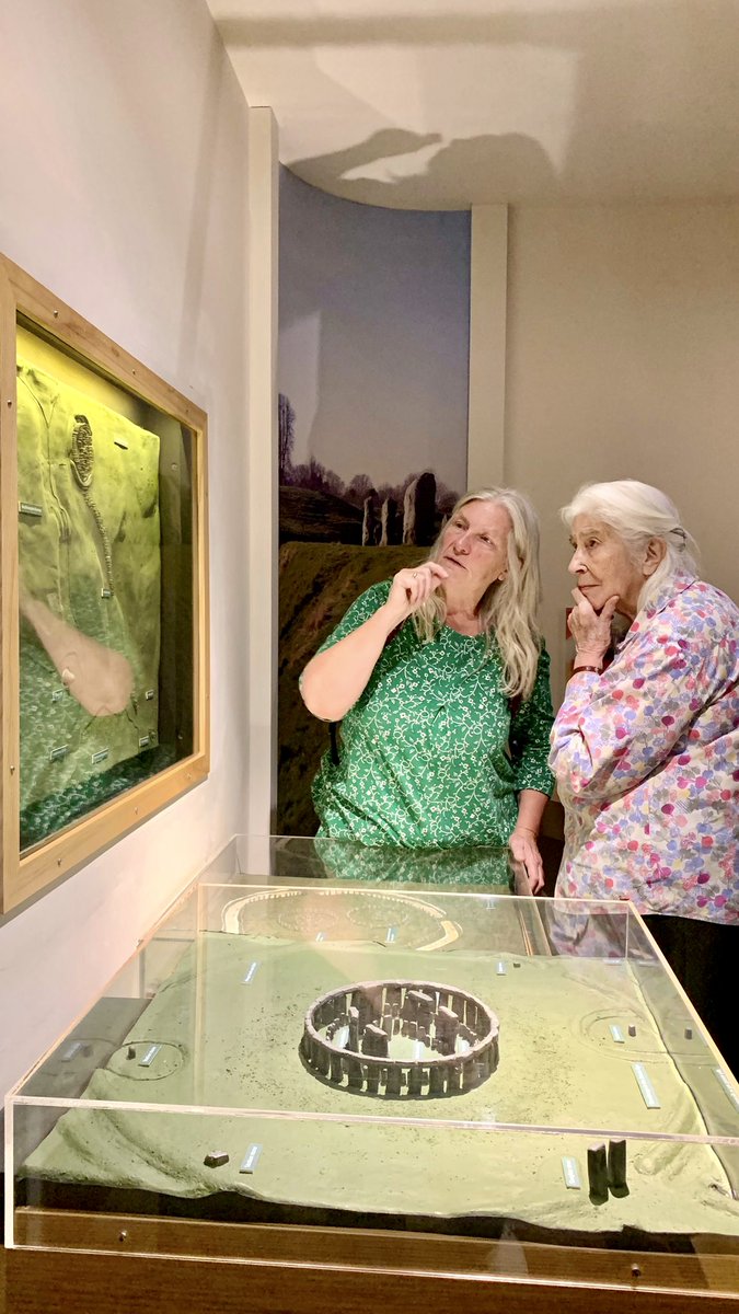 BeyondDementia_'s tweet image. Members of Kennet Muddy Boots group took a step back in time this week with a fabulous trip to @WiltshireMuseum. A big thanks to curator Claire for giving us a fascinating insight into prehistoric Wiltshire 💙
#Dementia #CommunityGroups #WiltshireMuseum