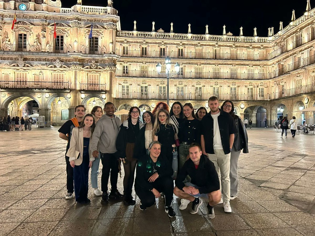 🌍 La semana pasado tuvo lugar en nuestra Facultad el primer #ErasmusBIPProgram, con más de 40 alumnos y profesores llegados desde diferentes países de #Europa ✈️
Todo ello coordinado por las profesoras <a href="/sandral236/">Sandra H. Zelaya</a> y <a href="/topohumpry/">Elena Rodriguez</a> 👏🏼