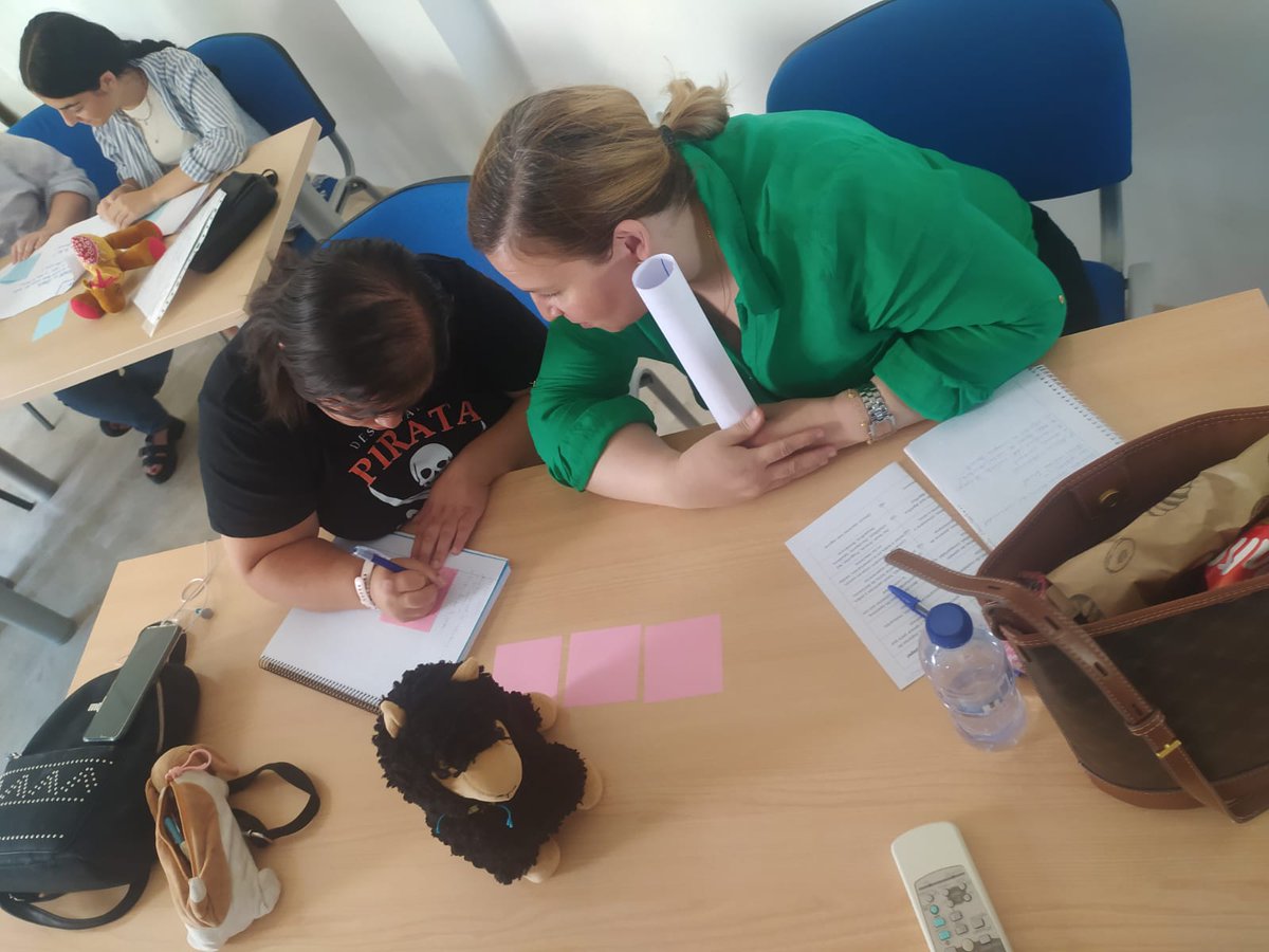 A_Toda_Vela's tweet photo. Compartimos algunos momentos de nuestro Curso Inicial de Voluntariado. ¡Bienvenidos y bienvenidas al lugar donde nos organizamos y actuamos para cambiar las cosas! Colabora
@IgualdadAND
#ATodaVela #VidasInclusivas #ComunidadInclusiva #Discapacidad #InnovacionSocial #Inclusion https://t.co/sEx3SxzKon