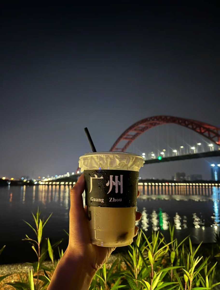 love5880520's tweet photo. 明天就走了，确定不来找我玩🤔 https://t.co/ORnk26MfzS