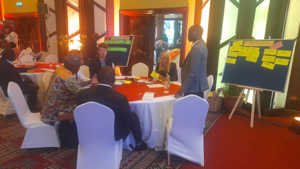Strategies_'s tweet photo. The discussions around the P4C Network Event officially kicked off yesterday in #Nairobi. Our team is at the forefront, facilitating impactful workshops focused on melding global strategies with local agricultural transformations. Swipe through for more insights.
#STRAtTheCenter https://t.co/53bWAwPPw7