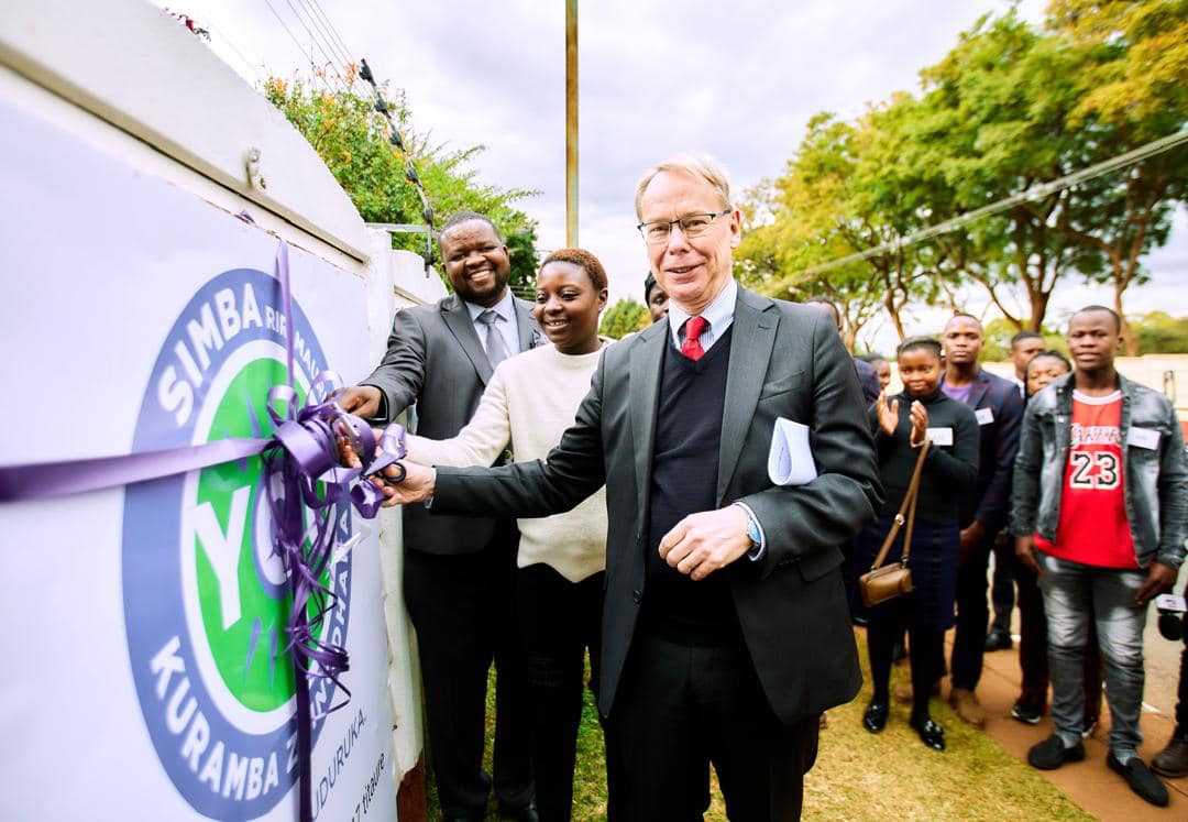 SwedeninZW's tweet photo. 3/3. Together, we can make a difference! @SwedAmbZimbabwe &amp; @MoHCCZim's Mr Mufakwadziya unveiled a new anti-drug campaign exhibition, #TheStrengthIsInYou. Let's empower Zimbabwe's youth to reach their full potential! #MentalWellbeing 
#YouthSupport https://t.co/b81rdQMzhK