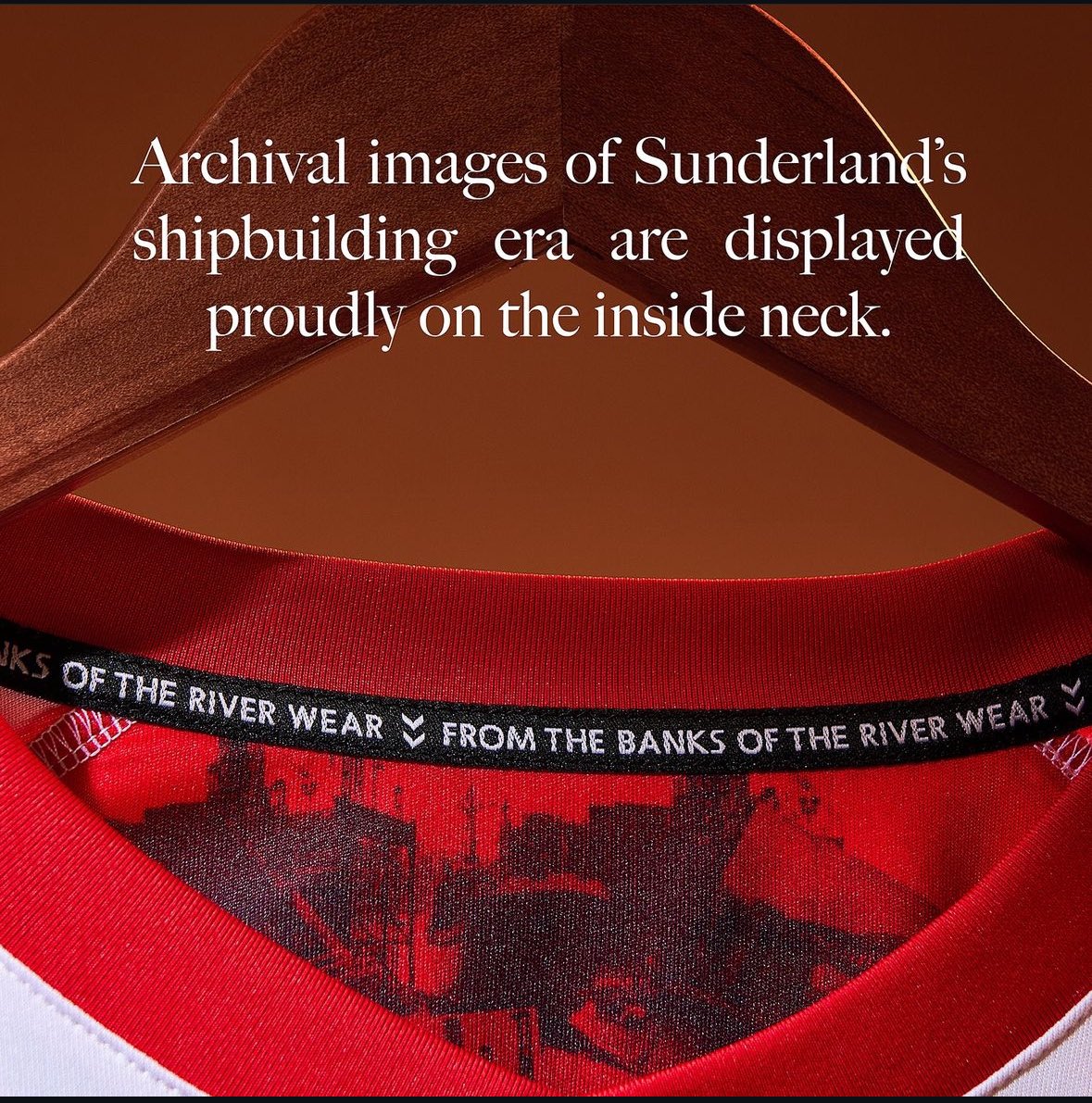 Wearside1973's tweet photo. The NEW @SunderlandAFC Home Kit. 

One word. UNBELIEVABLE 😍

#SAFC https://t.co/j0cbyDBsTm