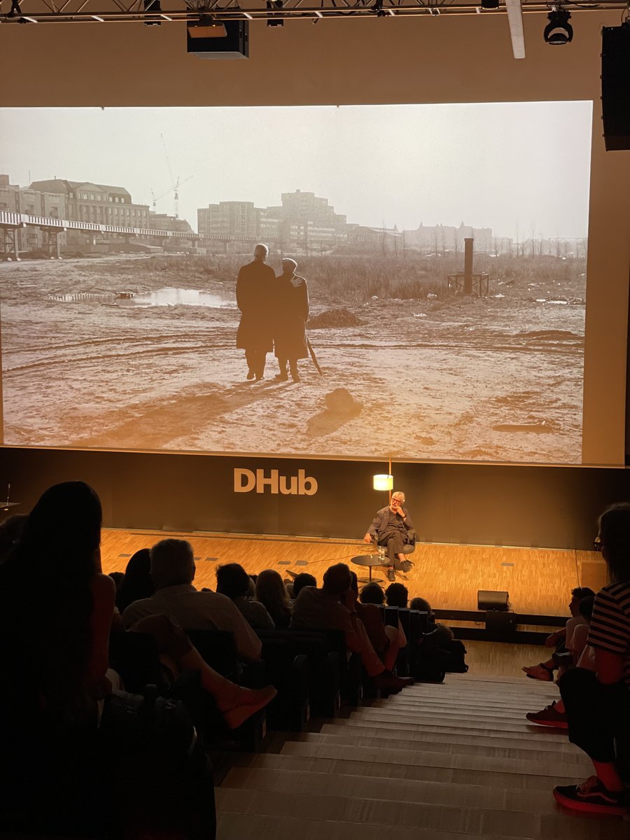 ArquinFAD (@arquinfad) on Twitter photo Ahir va tenir lloc al <a href="/dissenyhub/">Disseny Hub Barcelona</a> la conferència de l’arquitecte Jordi Badia on va fer un recorregut per les darreres obres de <a href="/BAASarch/">BAAS arquitectura</a>
Moltes gràcies a tots i totes per assistir-hi! 🙌 Ahir va tenir lloc al <a href="/dissenyhub/">Disseny Hub Barcelona</a> la conferència de l’arquitecte Jordi Badia on va fer un recorregut per les darreres obres de <a href="/BAASarch/">BAAS arquitectura</a>
Moltes gràcies a tots i totes per assistir-hi! 🙌