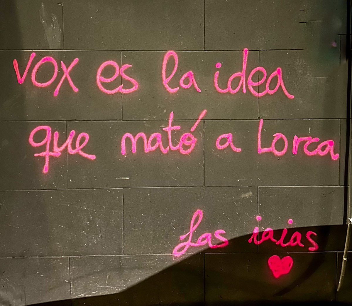 Que no caiga en el olvido.