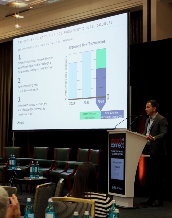 RepAir Carbon Capture presented at Decarb Connect's Next Gen Awards last week! 🎉

Conventional point source capture technologies have proven to be ineffective at 1% CO2. This is where RepAir Carbon Capture's solution excels, demonstrating a low energy consumption of 300kWh/t.