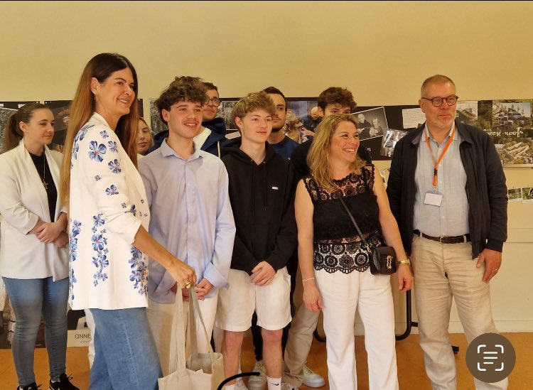 ClineFournier8's tweet photo. Clap de fin pour le projet reforestation , @LPo_Sorel14. Une belle cérémonie de remise des fonds à la  Fondation Anne Fontaine  @AnneFontaineFdn en sa compagnie. 🌿🌳🌱 https://t.co/sujC1BMD3x