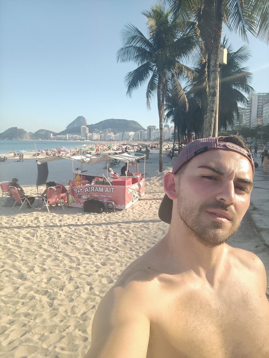 lambdareale's tweet photo. La ragazza di Ipanema
📍Ipanema, Rio de Janeiro 🇧🇷 https://t.co/kgING5pNc1