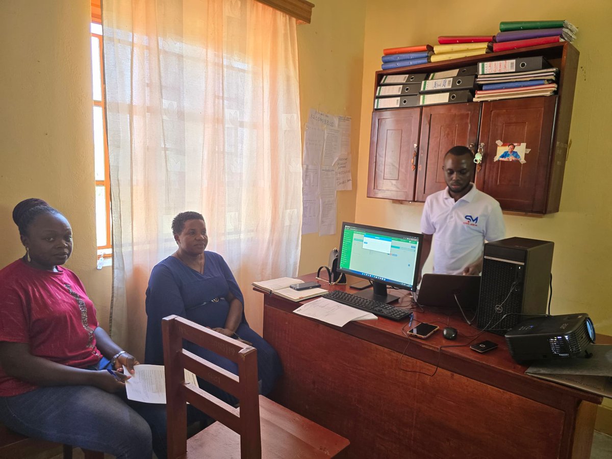 schoolmonitorUg's tweet photo. School Monitor Deployment and Training at Nsasi Secondary School in Ibanda District.
Thank you the Nsasi Team for choosing #SchoolMonitor
We can't wait to hear your story of how School Monitor is driving success and Performance.
๐Get a FREE DEMO
0701542079 or 0706397621 https://t.co/Nr5koOF38y