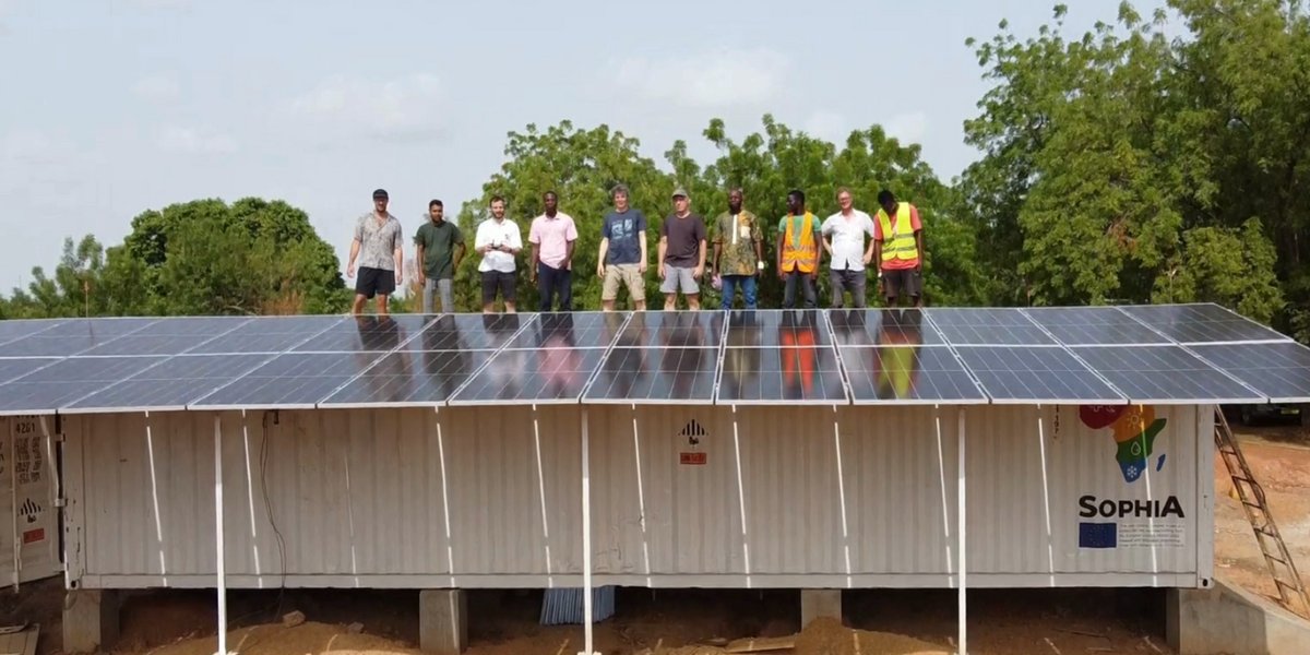 SEZ_Europa's tweet photo. Weโre thrilled to announce the official inauguration of @SophiA4Africa containers at Leo Hospital in #BurkinaFaso on June 27, 2024!๐
โจThese #offgridcooling & #waterpurification systems are now operational.
More info: https://t.co/LoT1if8W2N
#Innovation #Healthcare https://t.co/rcSl6pbC2i