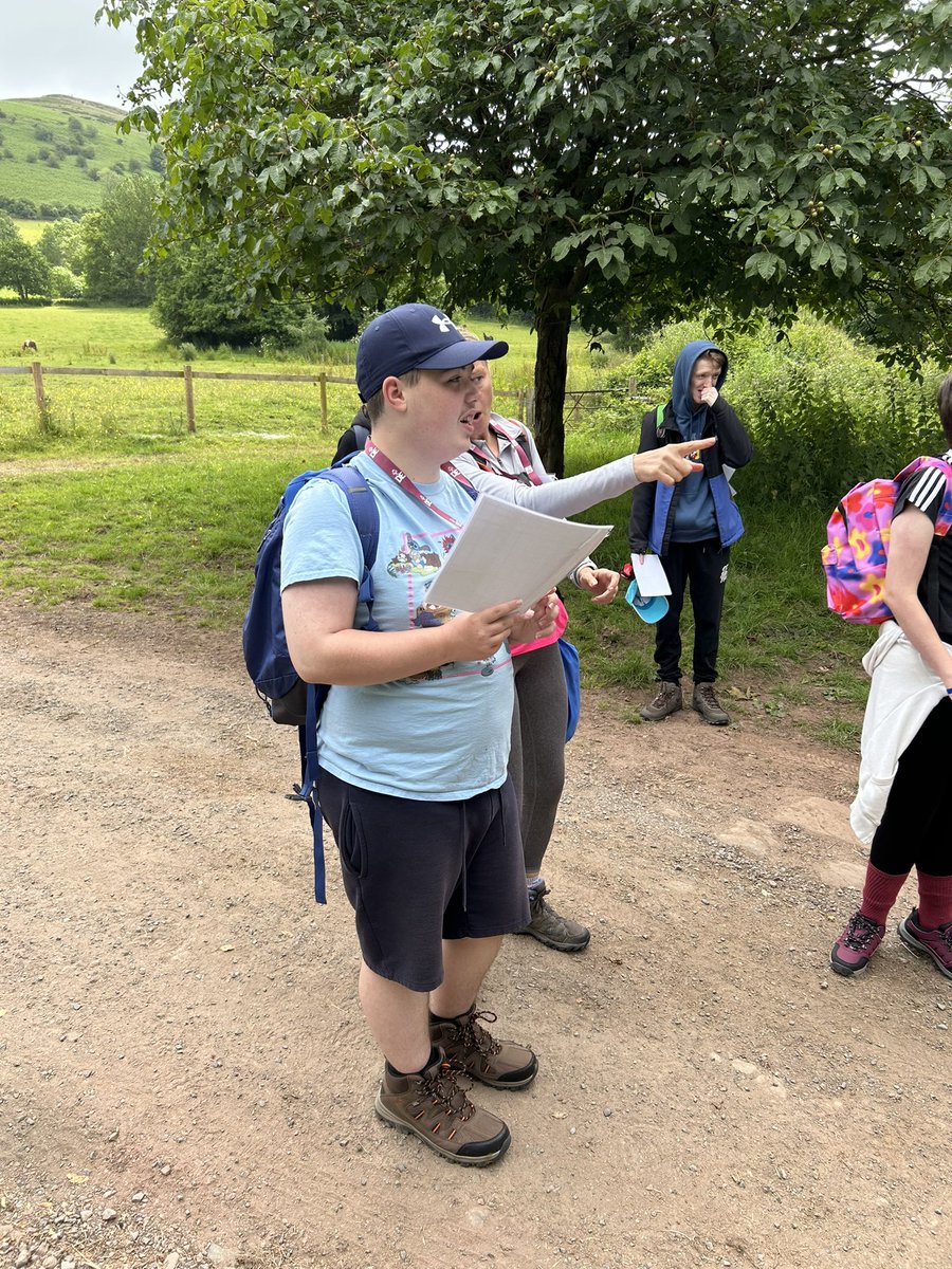pyc_post16's tweet photo. Bronze Award learners walking Llangorse in the sunshine ☀️ #Teamwork @DofEWales @Penycwm https://t.co/GSSY1WW32D