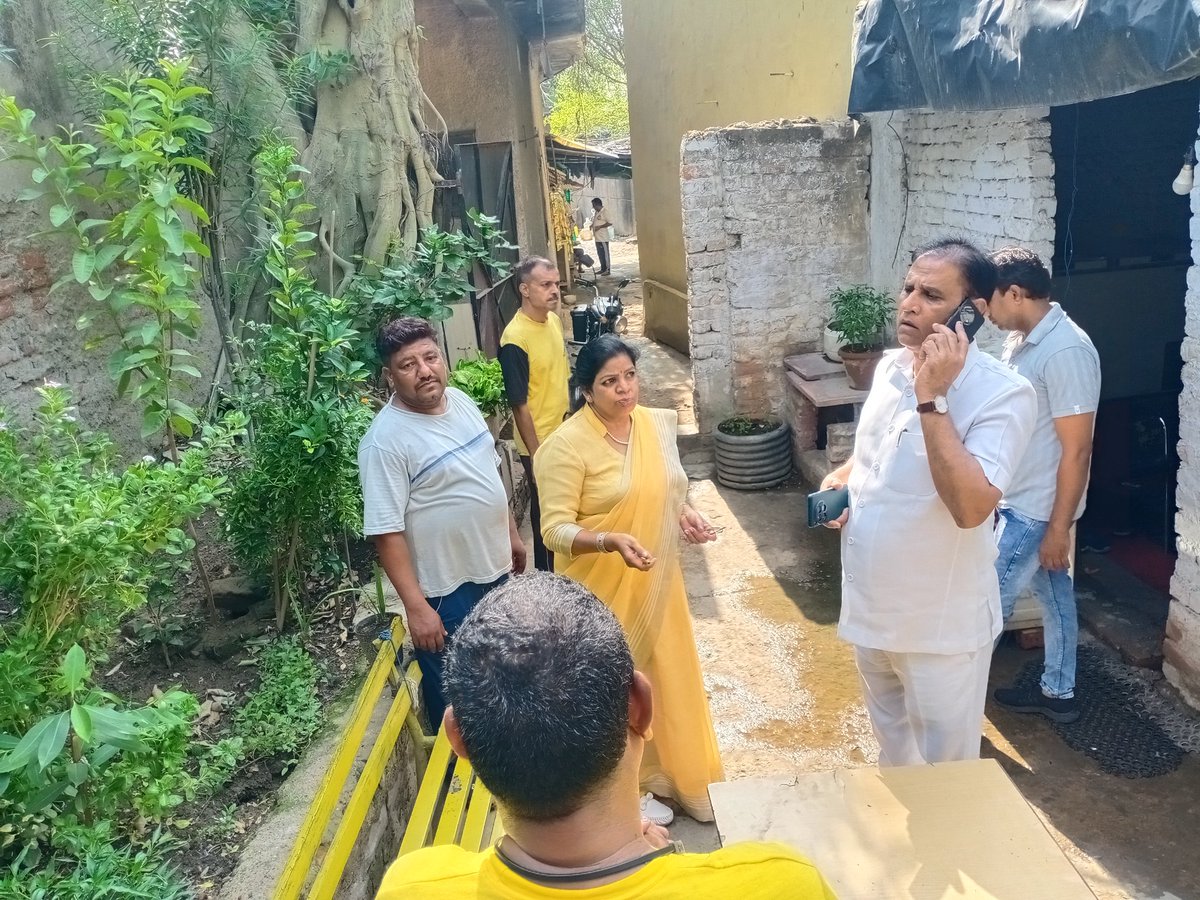 RAHUL980054's tweet photo. आपकी सेवा मेरा विश्वास
#मेरा_वार्ड_मेरा_परिवार
सभी रोगों की एक दवाई
क्षेत्र में रखों साफ़ सफाई
सफाई अभियान- 5Cन्यू रोहतक रोड दिल्ली सरायरोहिल्ला रेलवे स्टेशन करोलबाग वार्ड83
#ward83 #करोलबाग
#AAPDelhi #mcddelhi
निगमपार्षद श्रीमती
उर्मिला महेंद्रगौतम जी
करोल बाग वार्ड 83 https://t.co/XWS7xkK4MQ