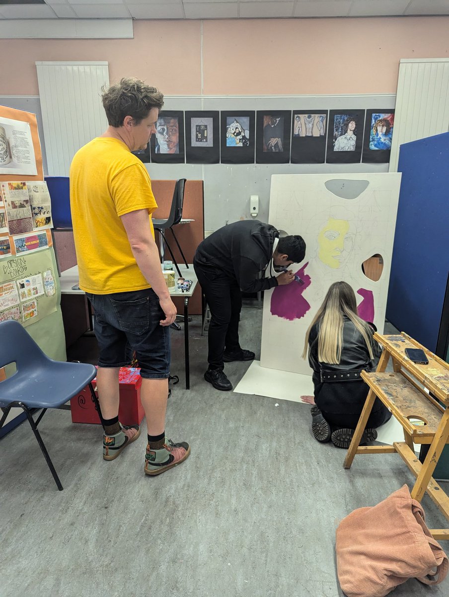 Welcome to Gordie Crawford, local artist, working in the department today on a portrait of John Morgan, school founder. <a href="/morganacademy1/">Morgan Academy</a>