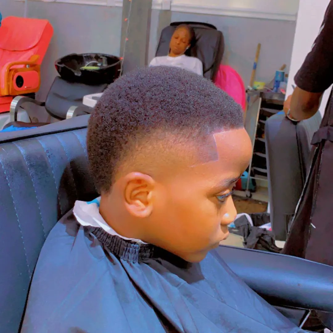 KufreSunda2's tweet image. We give a nice cut 😜✂️💈