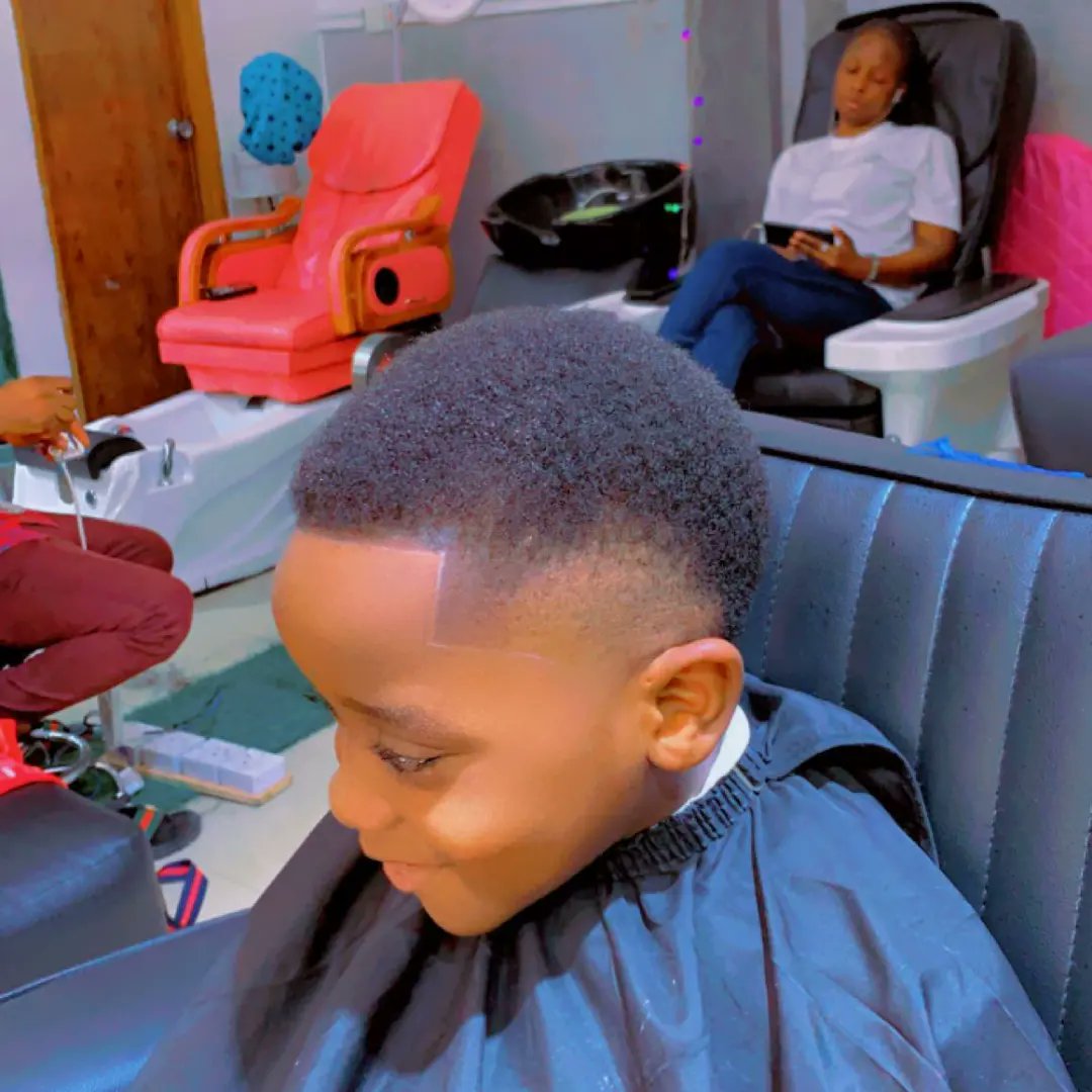 KufreSunda2's tweet image. We give a nice cut 😜✂️💈