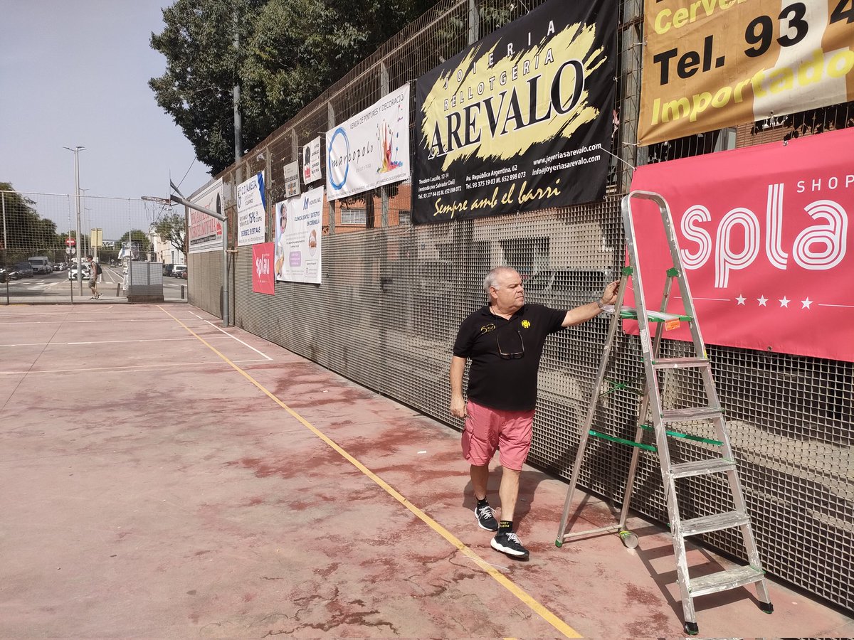 BasketAlmeda's tweet photo. Molta feina per endavant fins el 7 de juliol! Amb tota l'energia de la festa major del barri Almeda!⛹🏼‍♀️⛹🏾‍♂️🎈🎉💥
#adnalmeda #cornelladellobregat https://t.co/dIOEjxgX7e