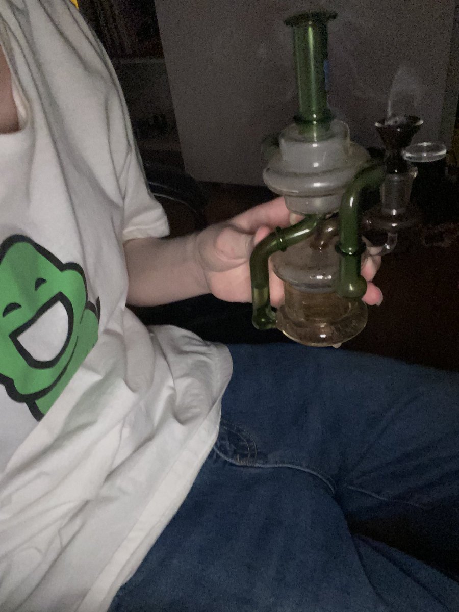 stickybarf's tweet image. blunt weedbert rips from the ectobiolobong contraption and gets sent 2 skaia and back