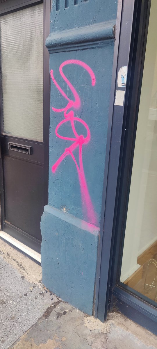 goldfinchsw17's tweet photo. Unfortunately other businesses have also been tagged @tootingnewsie https://t.co/9TxGmJyOlk