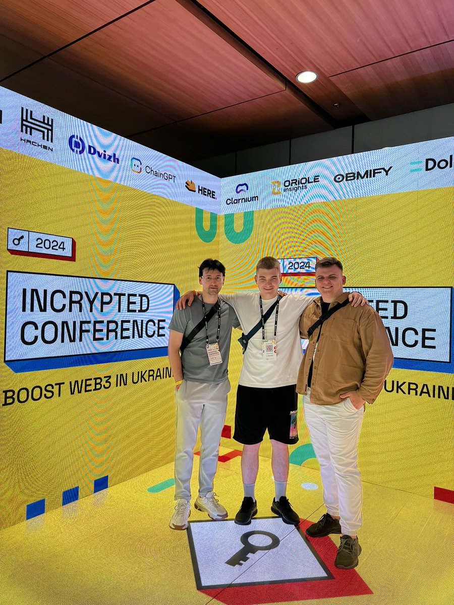 Connector tweet media