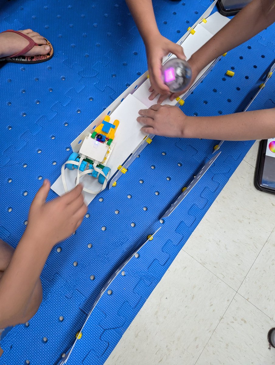 From #ISTE right back into summer school! Did you know your SPIKE creations will also work with <a href="/kinazium/">Kinazium</a> ?