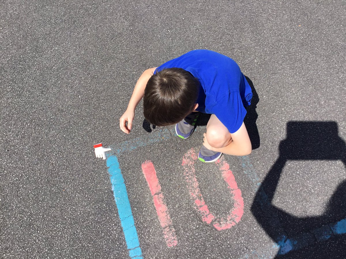 LeysFarm's tweet photo. Year 3 enjoyed finding right-angles in the playground as part of their Maths tasks this morning. Great fun using their right-angle hands to locate them as both 2D and 3D shapes. #LFJSMaths https://t.co/YSjpKRjL95